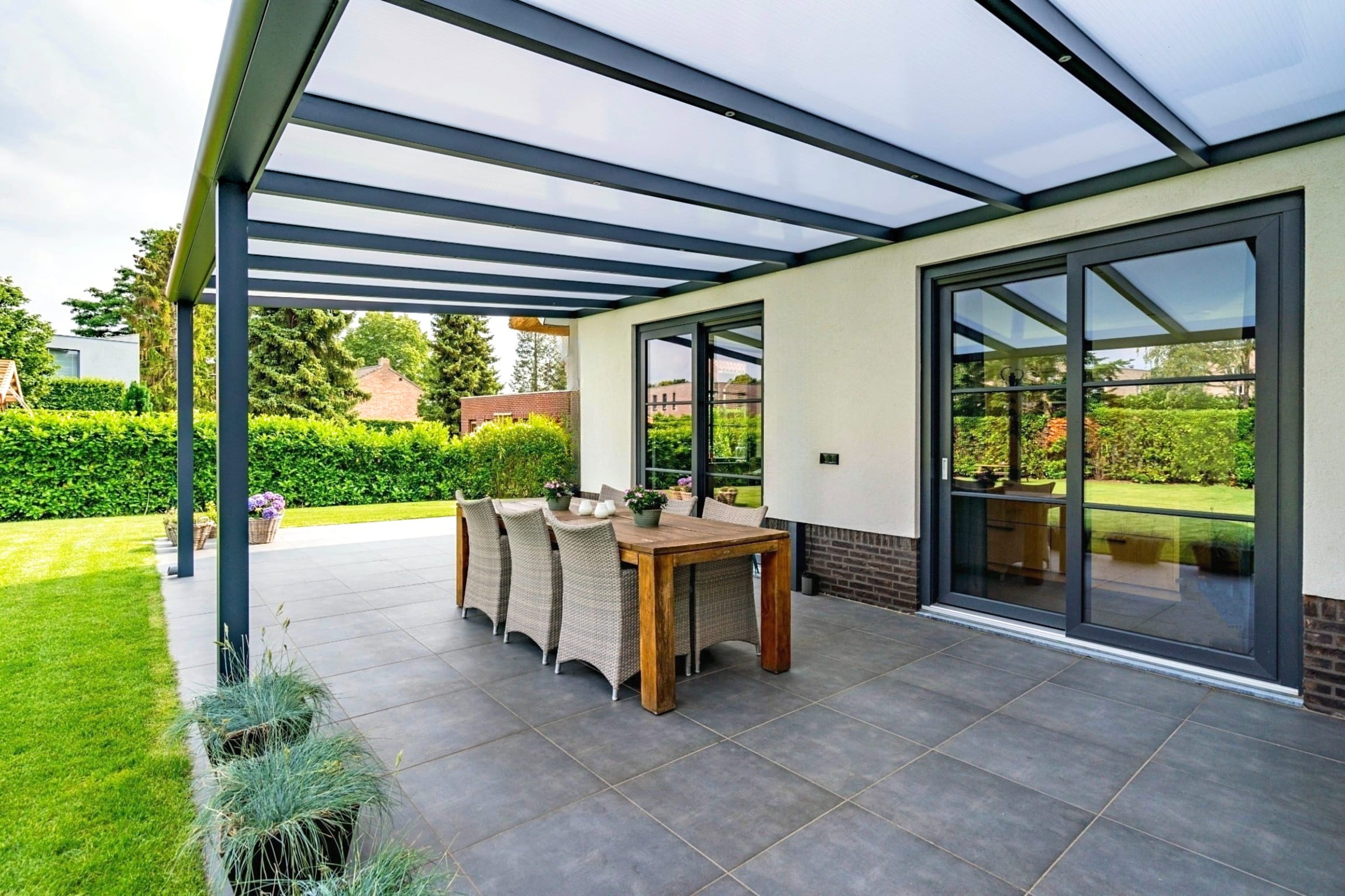 TerraPlus Terrassendach, verstärkte Profile mit Polycarbonat