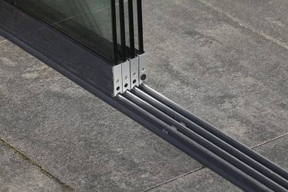 Flache-Laufschiene-Glasschiebewand